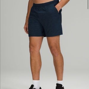 Lululemon Athletica Men’s Pace Breaker Shorts -Length 7 - Size Med